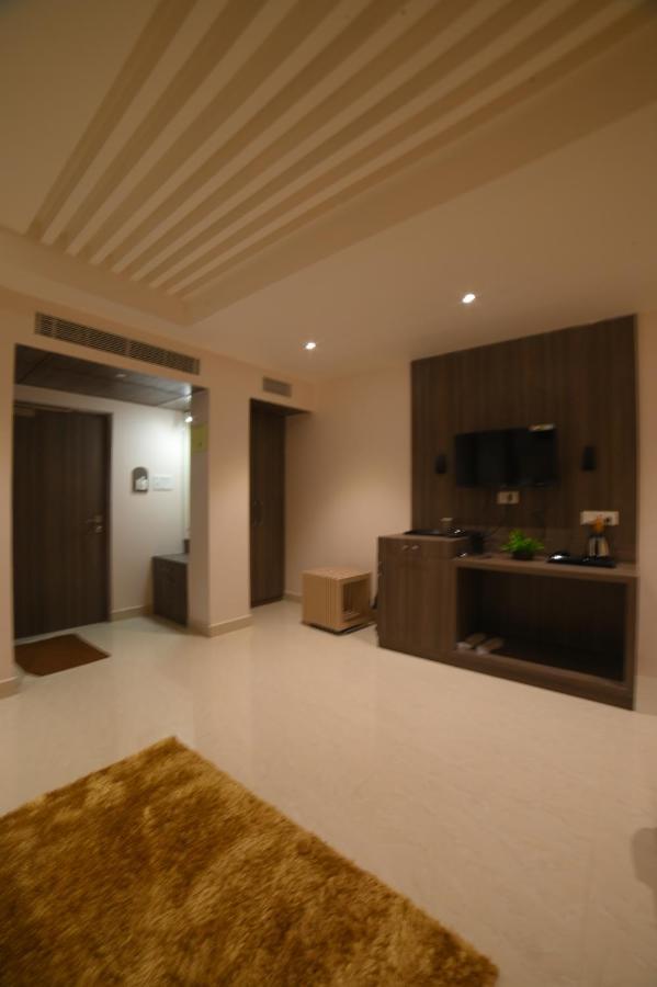 Hotel Bipasha ميناء بلير المظهر الخارجي الصورة